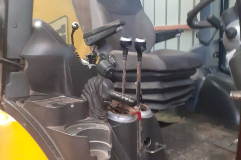 OmecoHub - Immagine JCB 3CX 